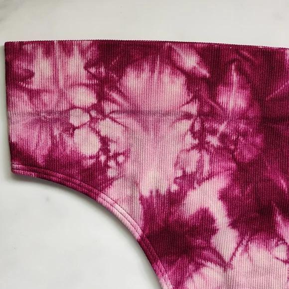 NWT JENNI SEAMLESS RIBBED HI-CUT THONG PANTY IN SIZE EXTRA LARGE SPLASH TIEDYE - Picture 3 of 4